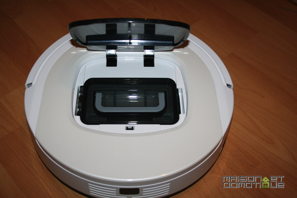 Test du robot aspirateur Amibot Pure H2O - Blog Domadoo