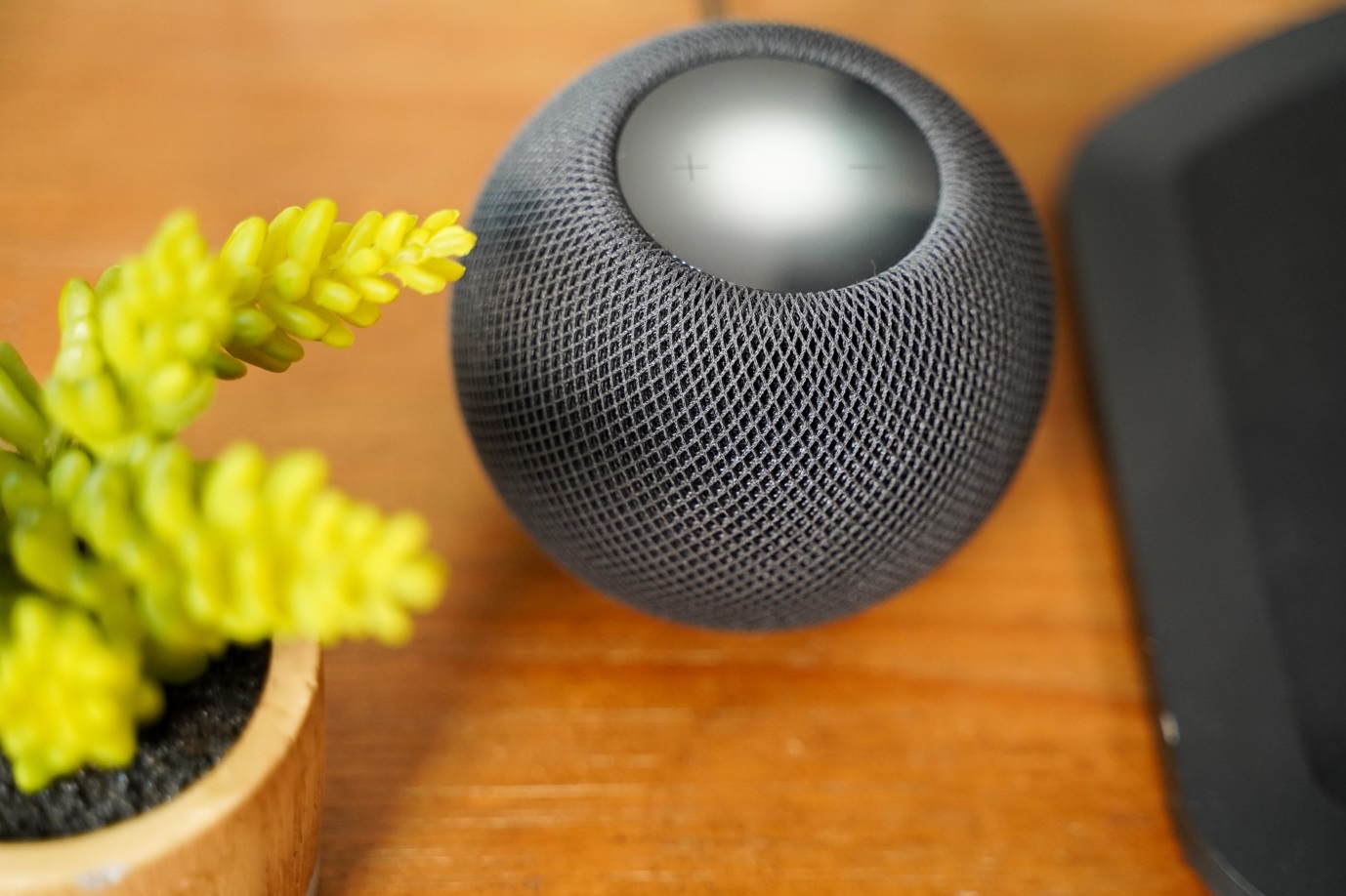 Idée cadeau domotique le Homepod d’Apple Maison et Domotique