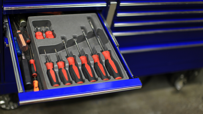 Boite à outils : comment la choisir ? 1 servante atelier 1