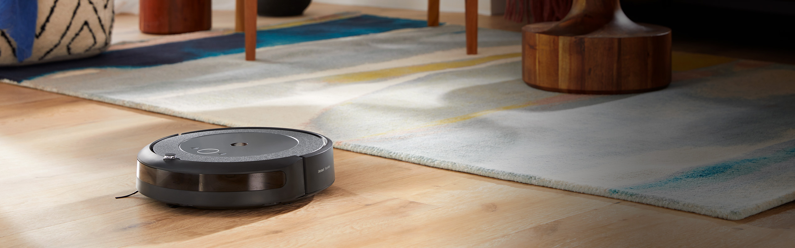 Deux aspirateurs iRobot arrivent en France : les Roomba i5 et i5+