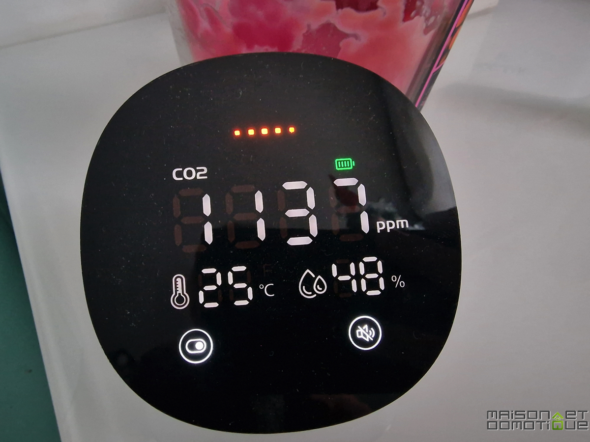 Détecteur de CO2 compact avec alarme visuelle