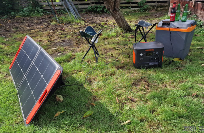 Test du kit générateur d'énergie Jackery Explorer 1000 Plus avec panneau  solaire et batterie externe