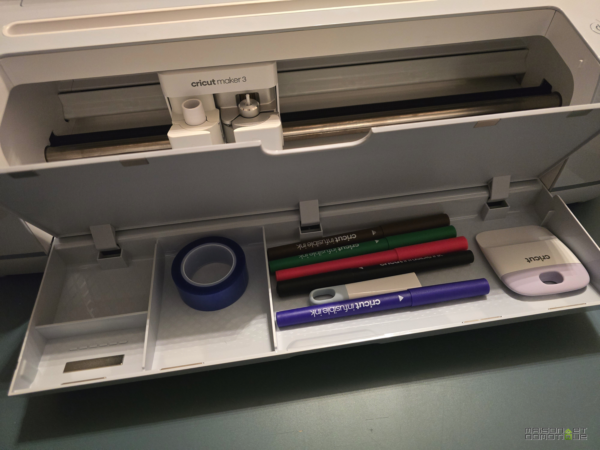 Cricut Maker 3を試す：創造性の限界を押し広げるカッティングマシン
