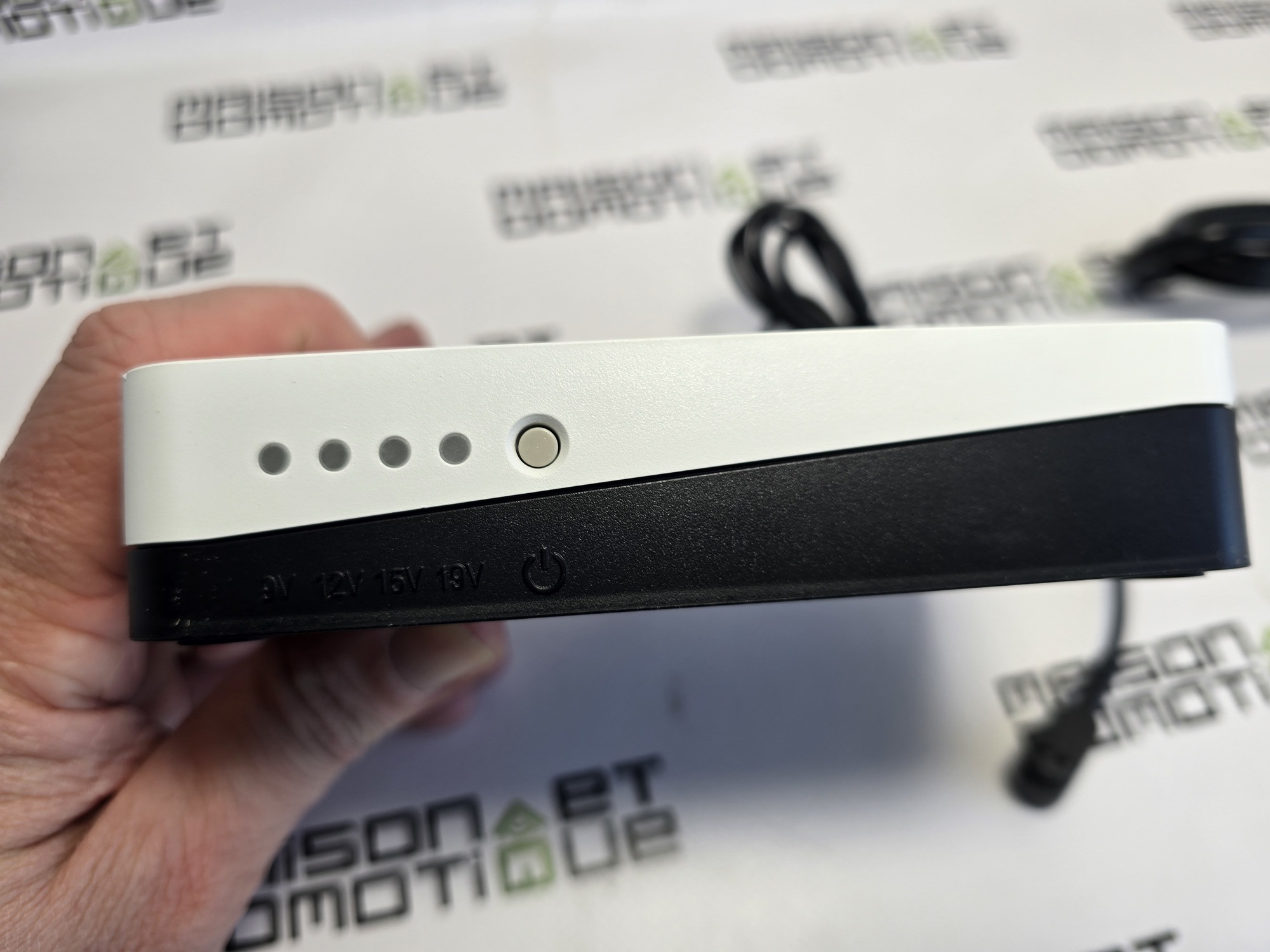 Test Eaton 3S Mini : Der kompakte Wechselrichter, der Ihren Internet ...