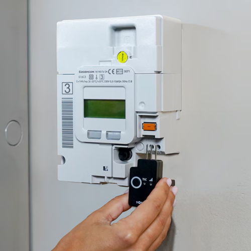 Somfy dévoile son capteur de consommation pour Linky : l’outil malin pour traquer les watts et alléger la facture 2 capteur de conso
