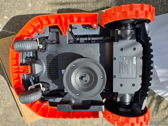 Navimow X3 : le test ultra complet d’une tondeuse robot surpuissante (10 000 m² !) 27 navimow serie x 013