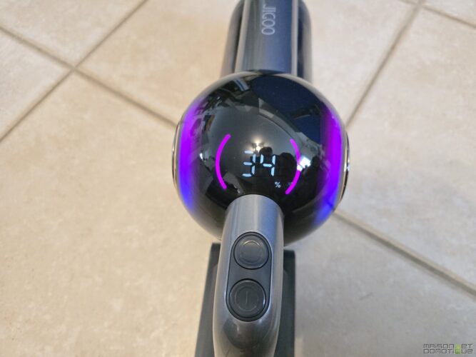 Test Jigoo V700 : le balai sans fil qui relègue la corvée de vidage aux oubliettes ! 12 test jigoo v700 27