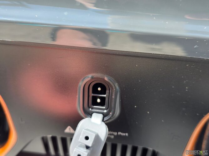 Test Aiper Surfer S2 : Skimmer solaire, entretien zéro prise de tête 13 test aiper surfer s2i 13