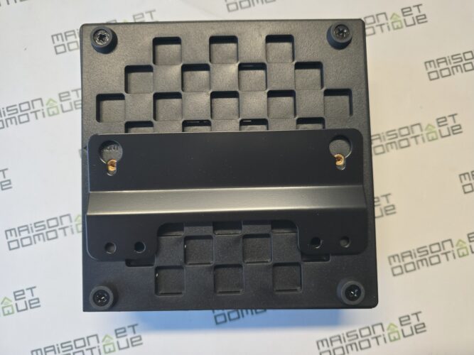 NiPoGi AM06 test mini pc 013