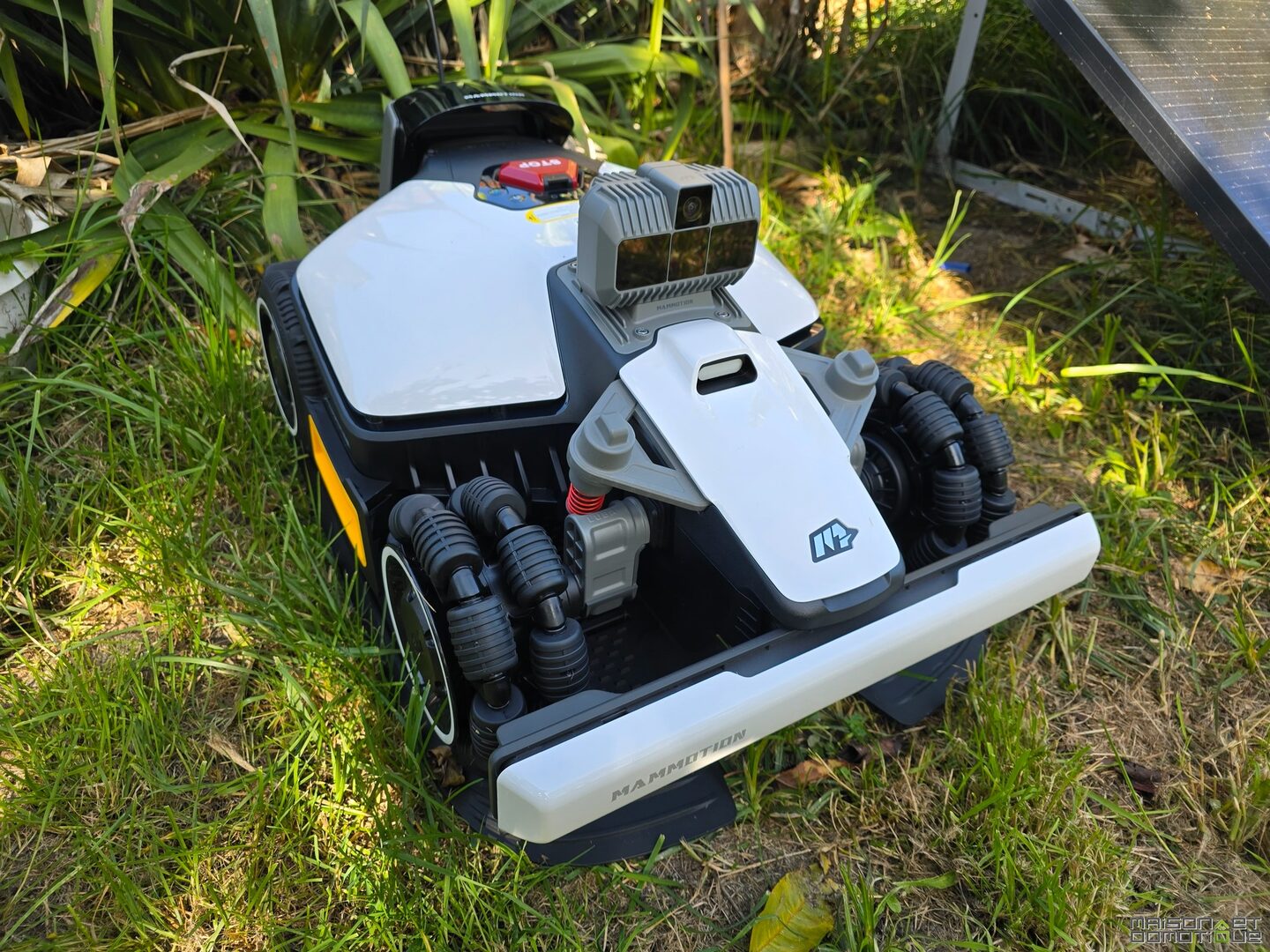 1500 m² de pelouse, 0 câble, 100 % auto : le Luba Mini AWD Lidar explose les codes