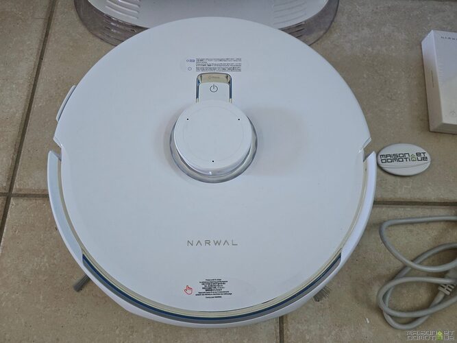 Plinthes, poils de chien, parquet brillant : on a testé le Narwal Freo Z Ultra 2 test narwal freo z ultra 007