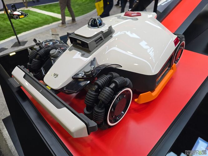 Du jardin à la piscine : Mammotion dévoile LUBA 3 AWD et SPINO S1 Pro, deux robots taillés pour l’autonomie 1 ces2026 mammotion 0015