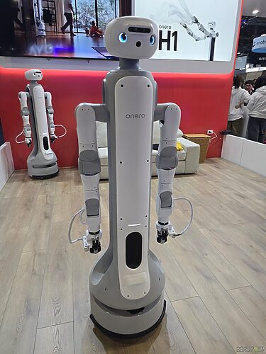 SwitchBot au CES 2026 : la maison connectée passe en mode robotique IA (et ça change tout) 2 ces2026 switchbot 0002