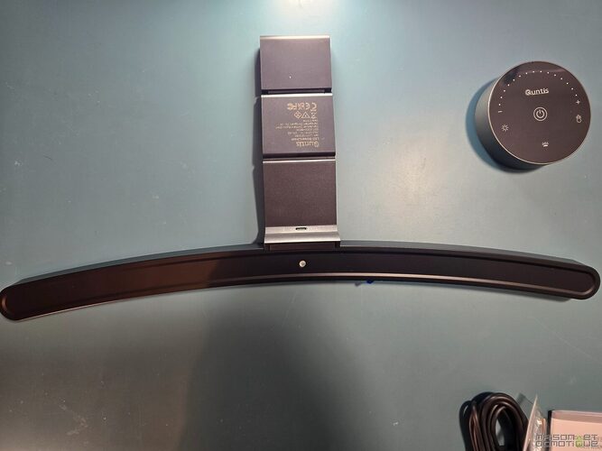 test lampe incurvee quntis 008