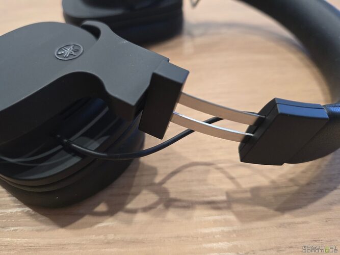 Yamaha YH-L500A : 究極のホームシネマ体験を、家中を起こさずに楽しむ