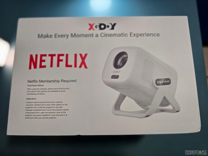 ベッドでNetflix？100ユーロのXgody N5プロジェクターは仕事をする