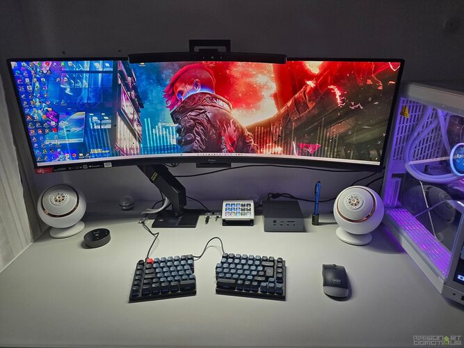 test quntis screenbar curved 001