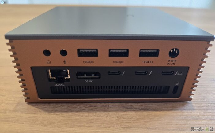 test ugreen maxidok thunderbolt 5 17 en 1 009