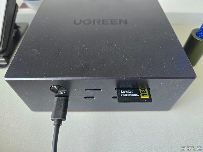test ugreen maxidok thunderbolt 5 17 en 1 022