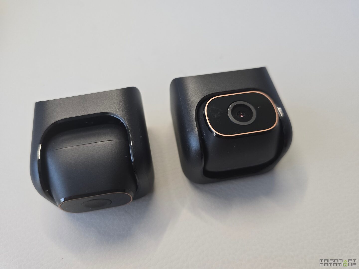 Botslab G980H Multi Channel : la dashcam 4 caméras qui surveille ...