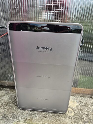 Test SolarVault 3 Pro Max : Jackery signe-t-il la batterie résidentielle plug & play la plus aboutie du marché ? 36 test jackery solarvault 3 pro max 001