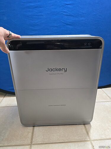 Test SolarVault 3 Pro Max : Jackery signe-t-il la batterie résidentielle plug & play la plus aboutie du marché ? 18 test jackery solarvault 3 pro max 030