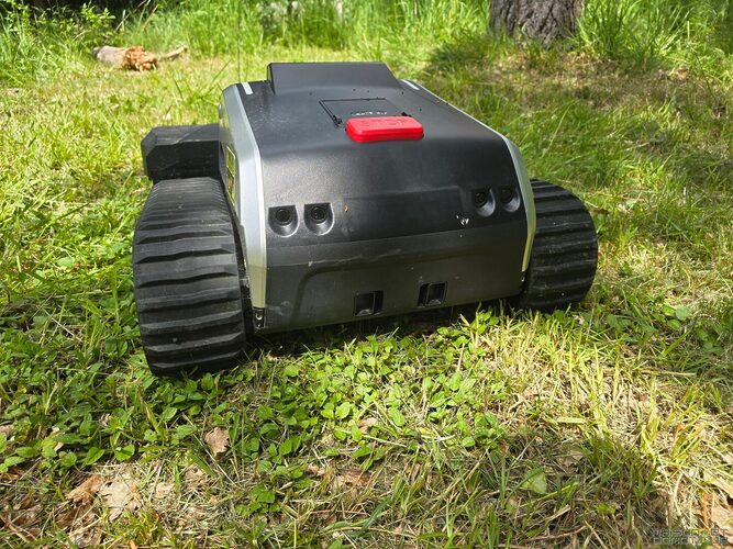 Test du Lymow One Plus : un véritable 4x4 de la tonte pour les grands terrains 24 test lymow one plus 046