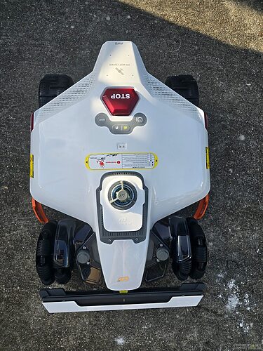Test Luba 3 AWD : puissance, Lidar et 4 roues motrices pour une pelouse impeccable 17 test mammotion luba 3 awd 023