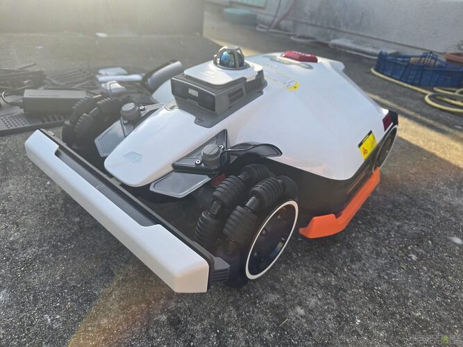 Test Luba 3 AWD : puissance, Lidar et 4 roues motrices pour une pelouse impeccable 5 test mammotion luba 3 awd 024