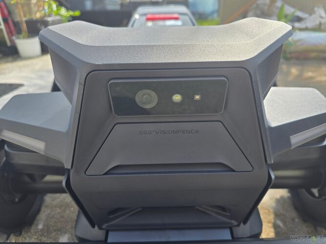 Test Navimow X4: le robot tondeuse premium qui ne craint ni les pentes ni les grands terrains 30 test navimow x430 015