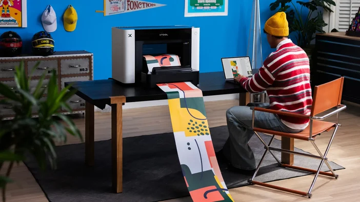 La nouvelle xTool O1 Omni Printer veut devenir l'outil ultime des makers et des créateurs de produits personnalisés 5 mk o1omniprinter us pc 02 3693 13720