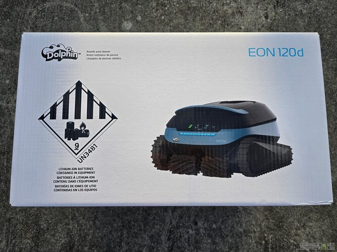 Test Dolphin EON 120d : le robot piscine sans fil qui ne laisse rien retomber dans l'eau 1 test dolphin eon 120d 001
