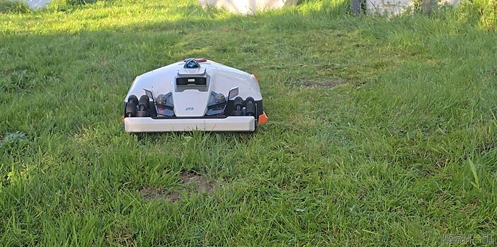 Test Luba 3 AWD : puissance, Lidar et 4 roues motrices pour une pelouse impeccable 30 test mammotion luba 3 awd s002