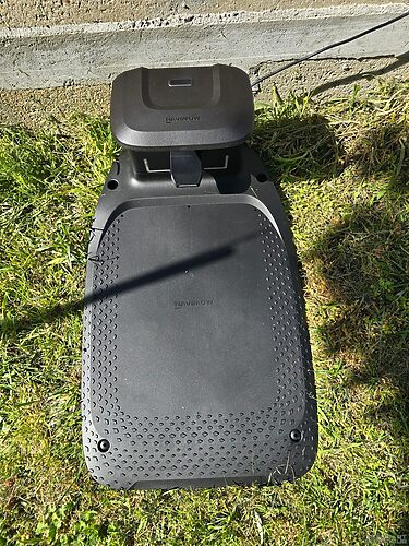 Test Navimow i2 AWD : le robot tondeuse sans fil qui corrige le gros défaut des petits modèles 26 test navimow i208 awd 024