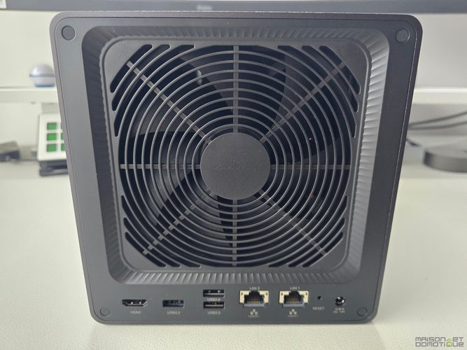 UGREEN NASync DXP4800 Pro : j'ai testé ce NAS 4 baies qui veut faire oublier les ténors du marché 12 test ugreen nas dxp4800 pro 010