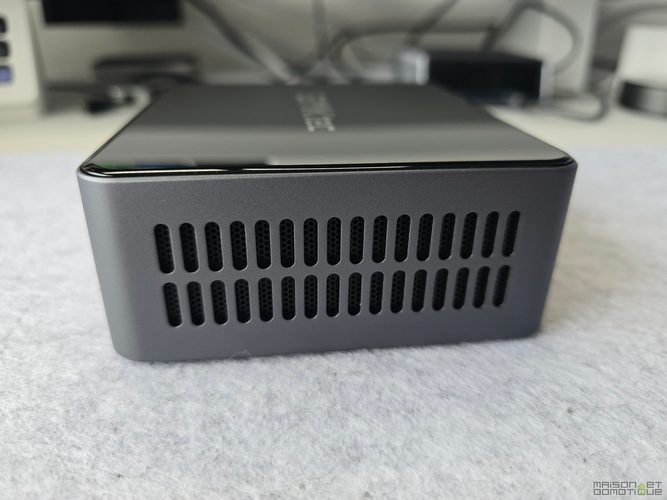 Test GMKtec M3 Pro à l'essai : petit format, gros multitâche et IA locale en bonus 3 test gmktec m3 pro 008
