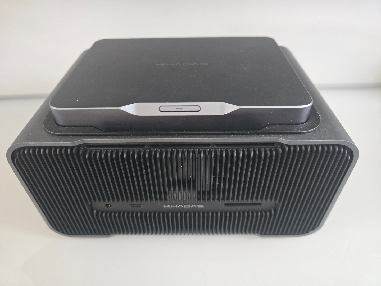 Test Khadas Mind Graphics 2 : la RTX 5060 Ti donne une nouvelle dimension au mini PC modulaire