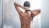 Faire des économies d&rsquo;eau grâce au pommeau de douche connecté Hydrao Shower Aloé