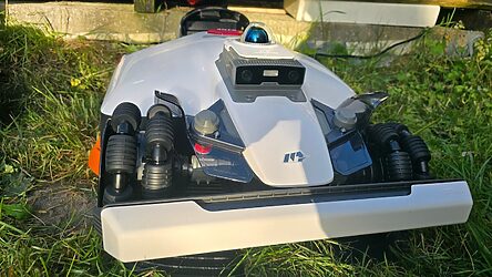 Test Luba 3 AWD : puissance, Lidar et 4 roues motrices pour une pelouse impeccable