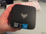 NiPoGi E1 test: the Mini PC that consumes less power than a light bulb but virtualizes like a server!