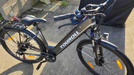 Test Touroll J1 ST : le vélo électrique malin pour vos trajets quotidiens sans compromis